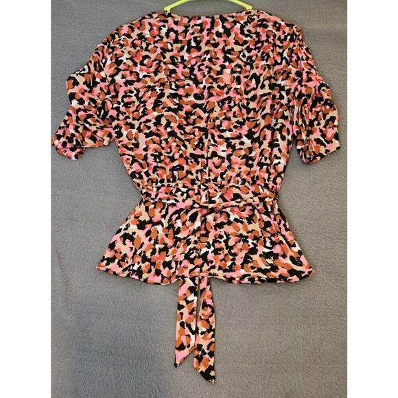 Joseph Ribkoff Womens Sz 6 Animal Print Faux Wrap Blouse Multicolor Peplum‎ Belt - Picture 2 of 8